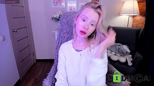 Snapshot of MalenaErnman chatting on 20, 1, 2025 MalenaErnman online show from 20, 1, 2025