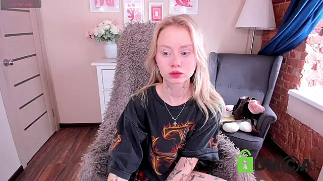 Snapshot of MalenaErnman chatting on 20, 2, 2025 MalenaErnman online show from 20, 2, 2025