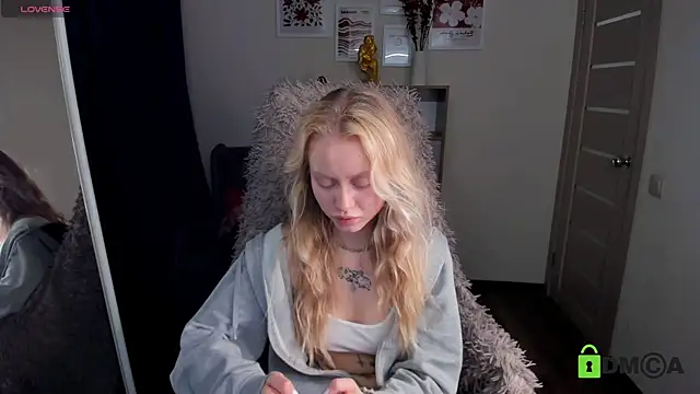 Snapshot of MalenaErnman chatting on 29, 11, 2025 MalenaErnman online show from 29, 11, 2025