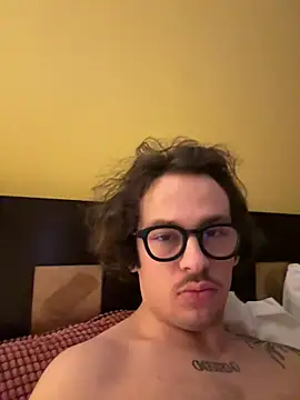 Snapshot of hardmecl chatting on 16, 1, 2026 hardmecl online show from 16, 1, 2026