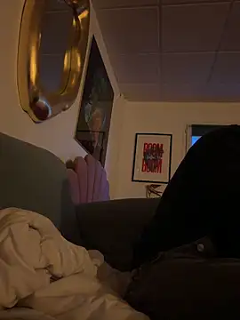 Snapshot of hardmecl chatting on 8, 3, 2026 hardmecl online show from 8, 3, 2026