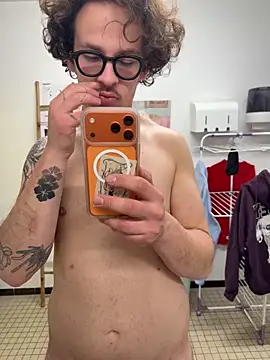 Snapshot of hardmecl chatting on 16, 3, 2026 hardmecl online show from 16, 3, 2026