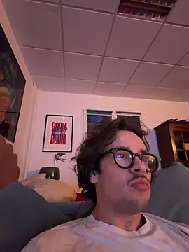 Snapshot of hardmecl chatting on 19, 3, 2026 hardmecl online show from 19, 3, 2026