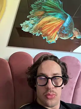 Snapshot of hardmecl chatting on 22, 3, 2026 hardmecl online show from 22, 3, 2026