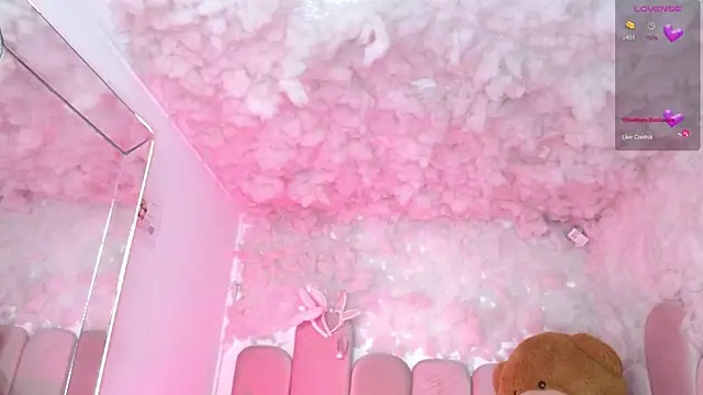 puca ebony online show from 28, 2, 2026