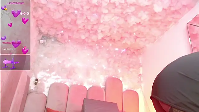 puca ebony online show from 16, 4, 2026