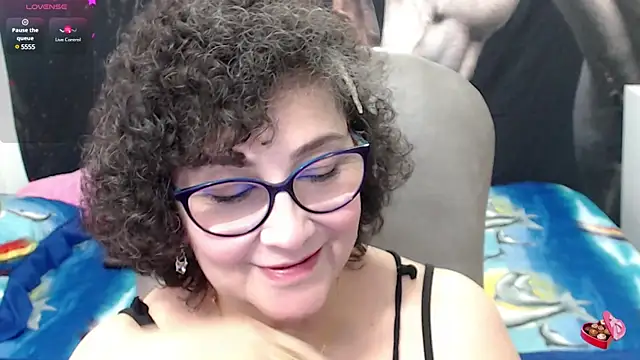 Snapshot of cataleya_mom chatting on 18, 2, 2025 cataleya mom online show from 18, 2, 2025