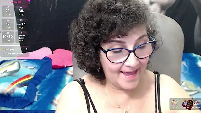 Snapshot of cataleya_mom chatting on 19, 2, 2025 cataleya mom online show from 19, 2, 2025