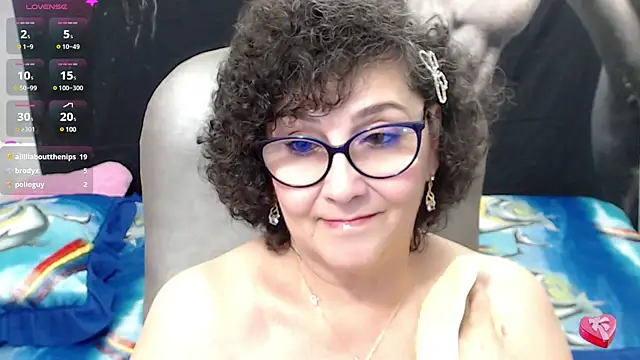 Snapshot of cataleya_mom chatting on 19, 2, 2025 cataleya mom online show from 19, 2, 2025