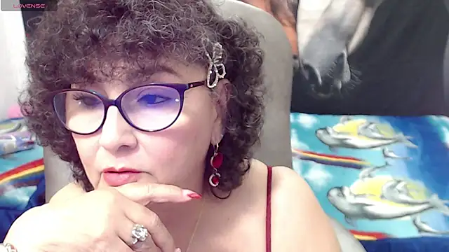 Snapshot of cataleya_mom chatting on 21, 2, 2025 cataleya mom online show from 21, 2, 2025