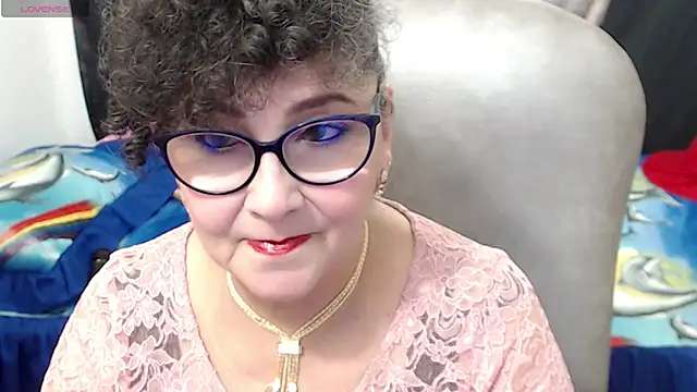 Snapshot of cataleya_mom chatting on 23, 2, 2025 cataleya mom online show from 23, 2, 2025