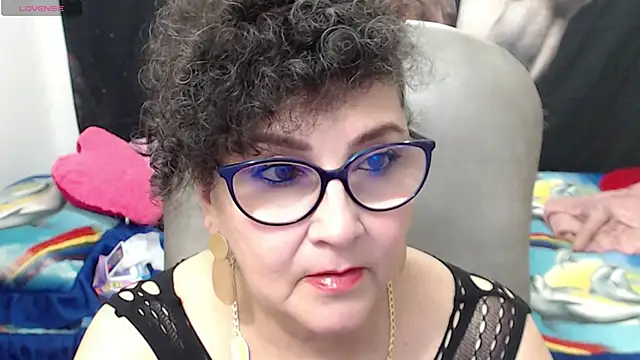 Snapshot of cataleya_mom chatting on 23, 2, 2025 cataleya mom online show from 23, 2, 2025