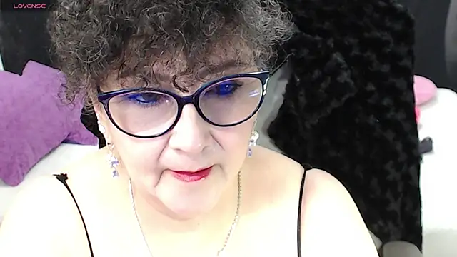Snapshot of cataleya_mom chatting on 3, 3, 2025 cataleya mom online show from 3, 3, 2025