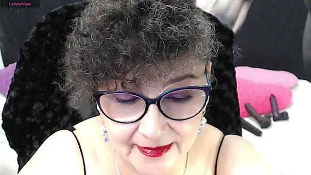 Snapshot of cataleya_mom chatting on 3, 3, 2025 cataleya mom online show from 3, 3, 2025