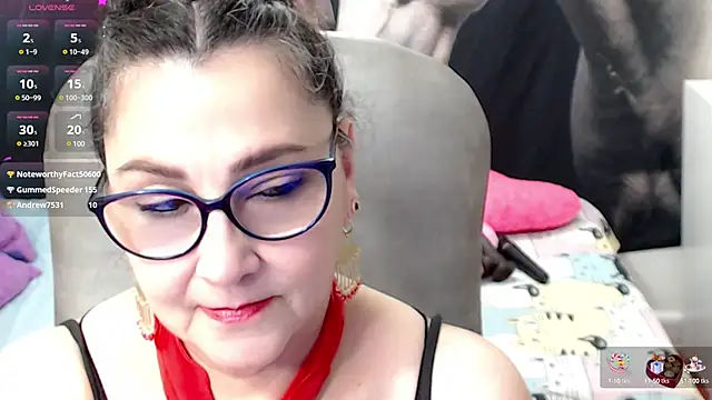 Snapshot of cataleya_mom chatting on 5, 3, 2025 cataleya mom online show from 5, 3, 2025