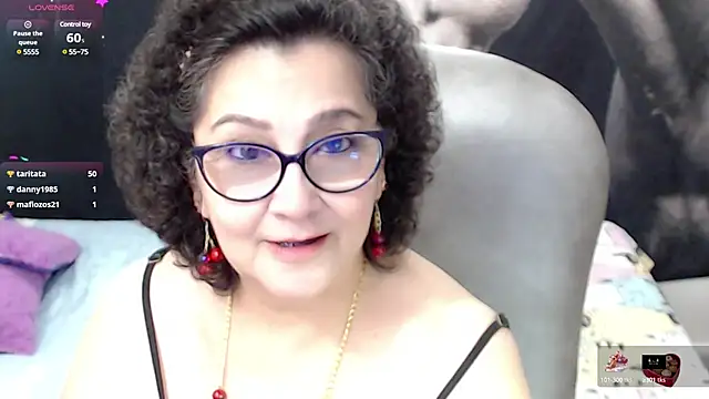 Snapshot of cataleya_mom chatting on 6, 3, 2025 cataleya mom online show from 6, 3, 2025