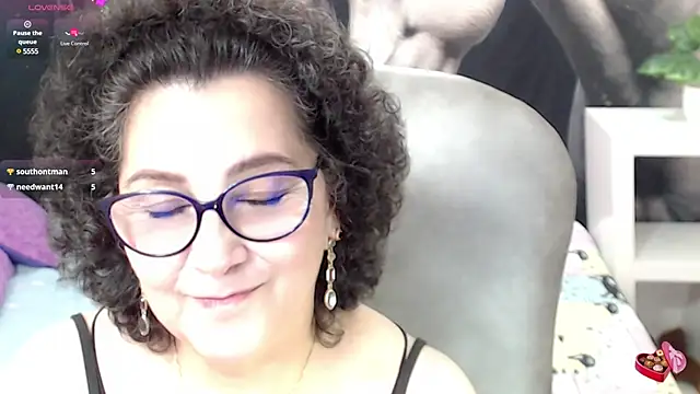 Snapshot of cataleya_mom chatting on 7, 3, 2025 cataleya mom online show from 7, 3, 2025