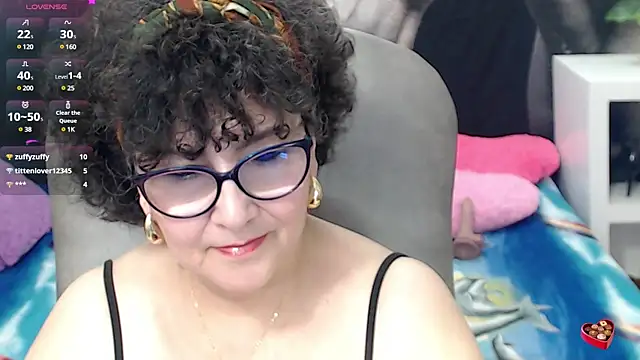 Snapshot of cataleya_mom chatting on 16, 3, 2025 cataleya mom online show from 16, 3, 2025