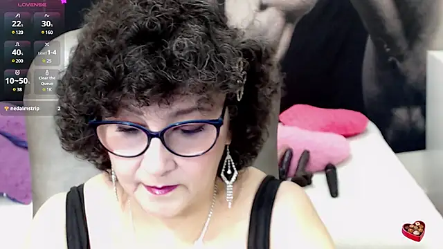 Snapshot of cataleya_mom chatting on 17, 3, 2025 cataleya mom online show from 17, 3, 2025