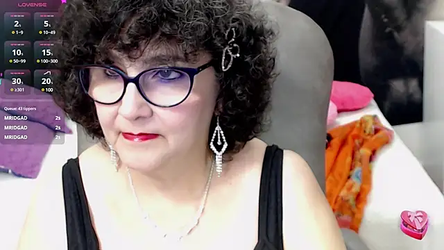 Snapshot of cataleya_mom chatting on 17, 3, 2025 cataleya mom online show from 17, 3, 2025