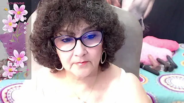 Snapshot of cataleya_mom chatting on 21, 3, 2025 cataleya mom online show from 21, 3, 2025