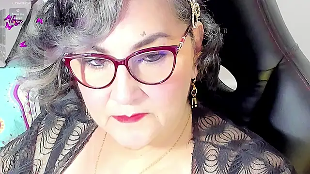 Snapshot of cataleya_mom chatting on 11, 9, 2025 cataleya mom online show from 11, 9, 2025