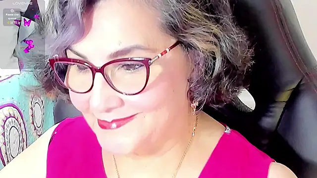 Snapshot of cataleya_mom chatting on 12, 9, 2025 cataleya mom online show from 12, 9, 2025