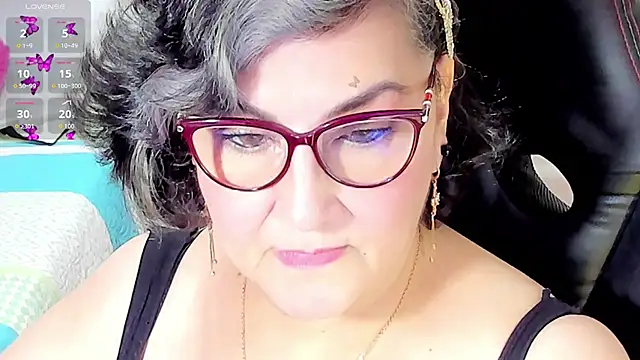 Snapshot of cataleya_mom chatting on 27, 9, 2025 cataleya mom online show from 27, 9, 2025