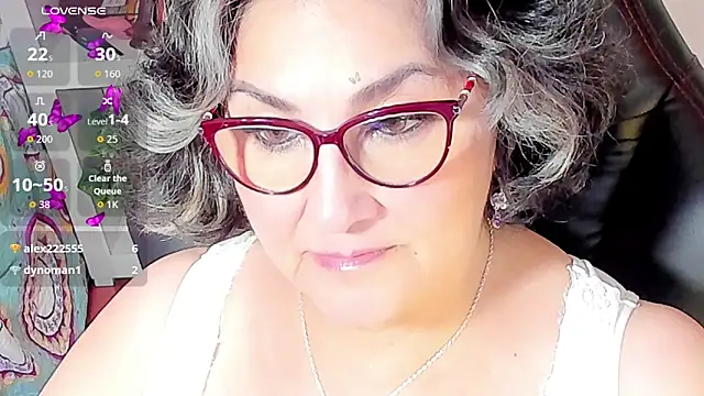 Snapshot of cataleya_mom chatting on 14, 10, 2025 cataleya mom online show from 14, 10, 2025