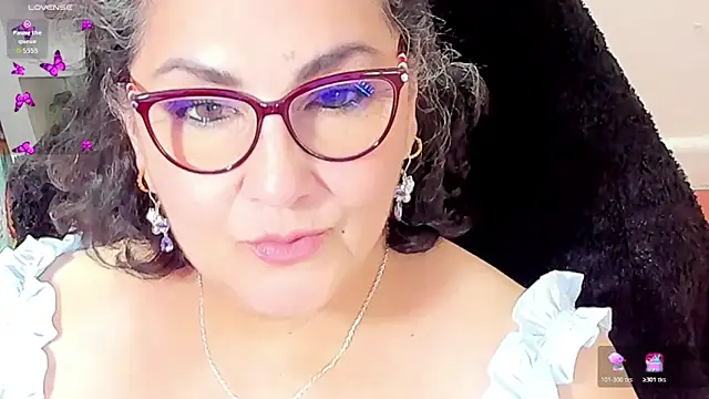 Snapshot of cataleya_mom chatting on 22, 11, 2025 cataleya mom online show from 22, 11, 2025