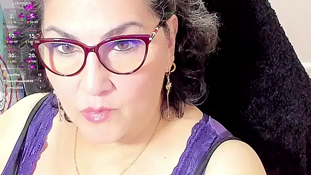 Snapshot of cataleya_mom chatting on 23, 11, 2025 cataleya mom online show from 23, 11, 2025