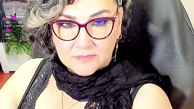 Snapshot of cataleya_mom chatting on 20, 2, 2026 cataleya mom online show from 20, 2, 2026