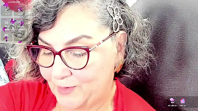 Snapshot of cataleya_mom chatting on 2, 5, 2026 cataleya mom online show from 2, 5, 2026