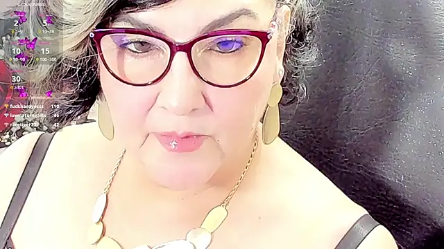 Snapshot of cataleya_mom chatting on 3, 5, 2026 cataleya mom online show from 3, 5, 2026