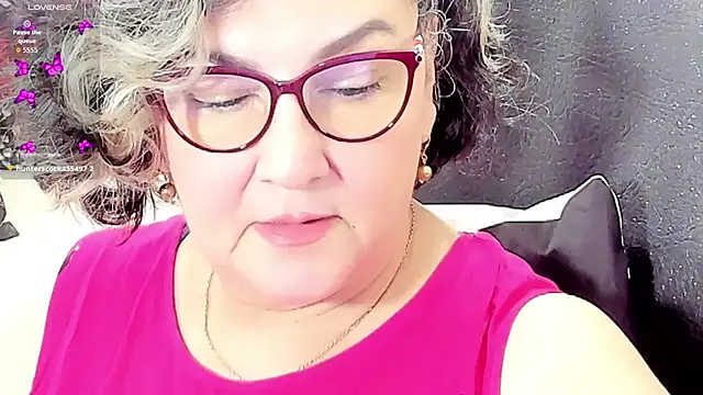 Snapshot of cataleya_mom chatting on 14, 5, 2026 cataleya mom online show from 14, 5, 2026