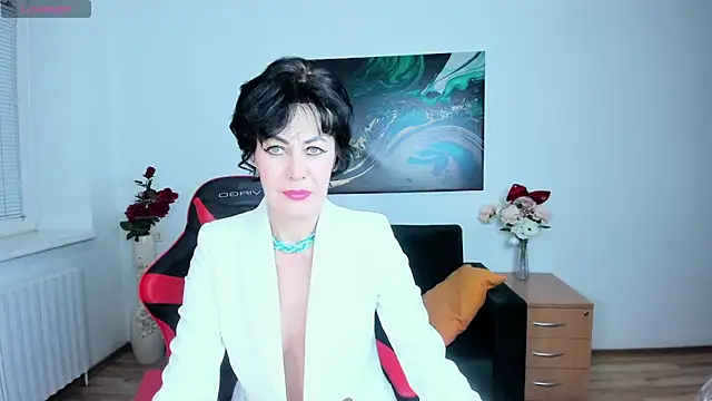 Silvia Wallec online show from 7, 2, 2026