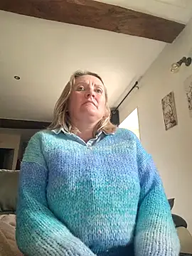 lady charlyne online show from 27, 2, 2025