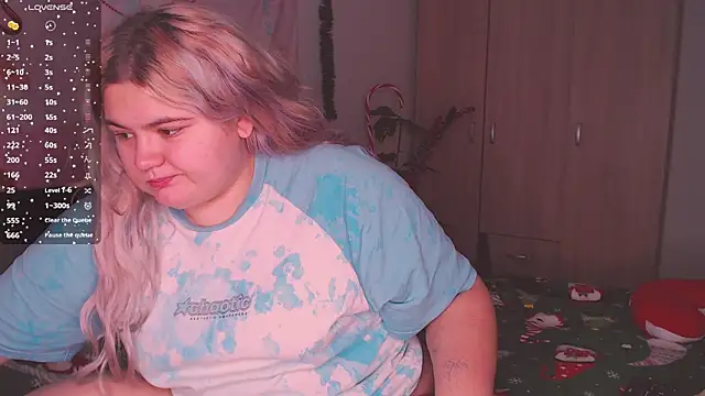 Freakcute  online show from 18, 12, 2025