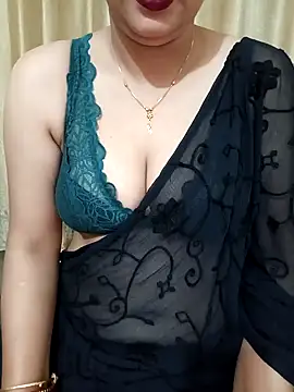 Snapshot of Priya_Boudi chatting on 20, 12, 2024 Priya Boudi online show from 20, 12, 2024