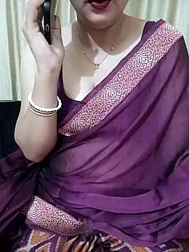 Snapshot of Priya_Boudi chatting on 1, 1, 2025 Priya Boudi online show from 1, 1, 2025