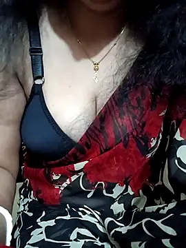 Snapshot of Priya_Boudi chatting on 15, 9, 2025 Priya Boudi online show from 15, 9, 2025