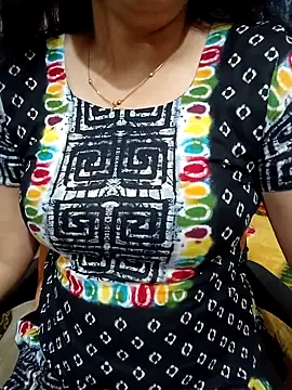 Snapshot of Priya_Boudi chatting on 27, 9, 2025 Priya Boudi online show from 27, 9, 2025