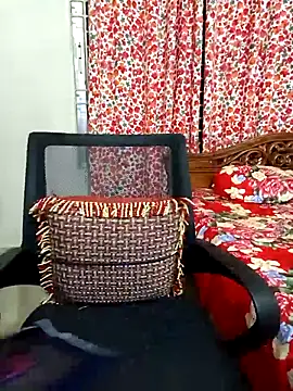 Snapshot of Priya_Boudi chatting on 14, 10, 2025 Priya Boudi online show from 14, 10, 2025