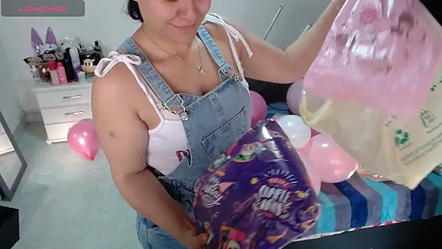 soniafuckboobs online show from 14, 4, 2026