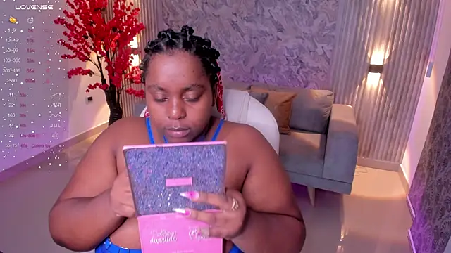 Snapshot of Rebeka_spencer chatting on 12, 3, 2025 Rebeka spencer online show from 12, 3, 2025