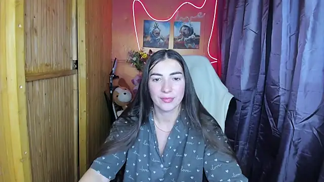 Snapshot of Fiery_Brunette_ chatting on 25, 12, 2024 Fiery Brunette online show from 25, 12, 2024