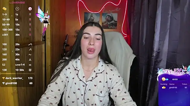 Snapshot of Fiery_Brunette_ chatting on 31, 12, 2024 Fiery Brunette online show from 31, 12, 2024