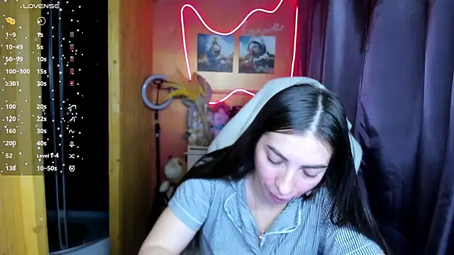 Snapshot of Fiery_Brunette_ chatting on 17, 11, 2025 Fiery Brunette online show from 17, 11, 2025