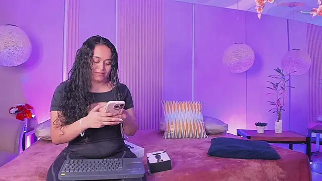 sabrina shark  online show from 6, 3, 2026