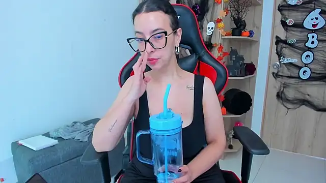  amanda seyfried19 online show from 3, 11, 2025